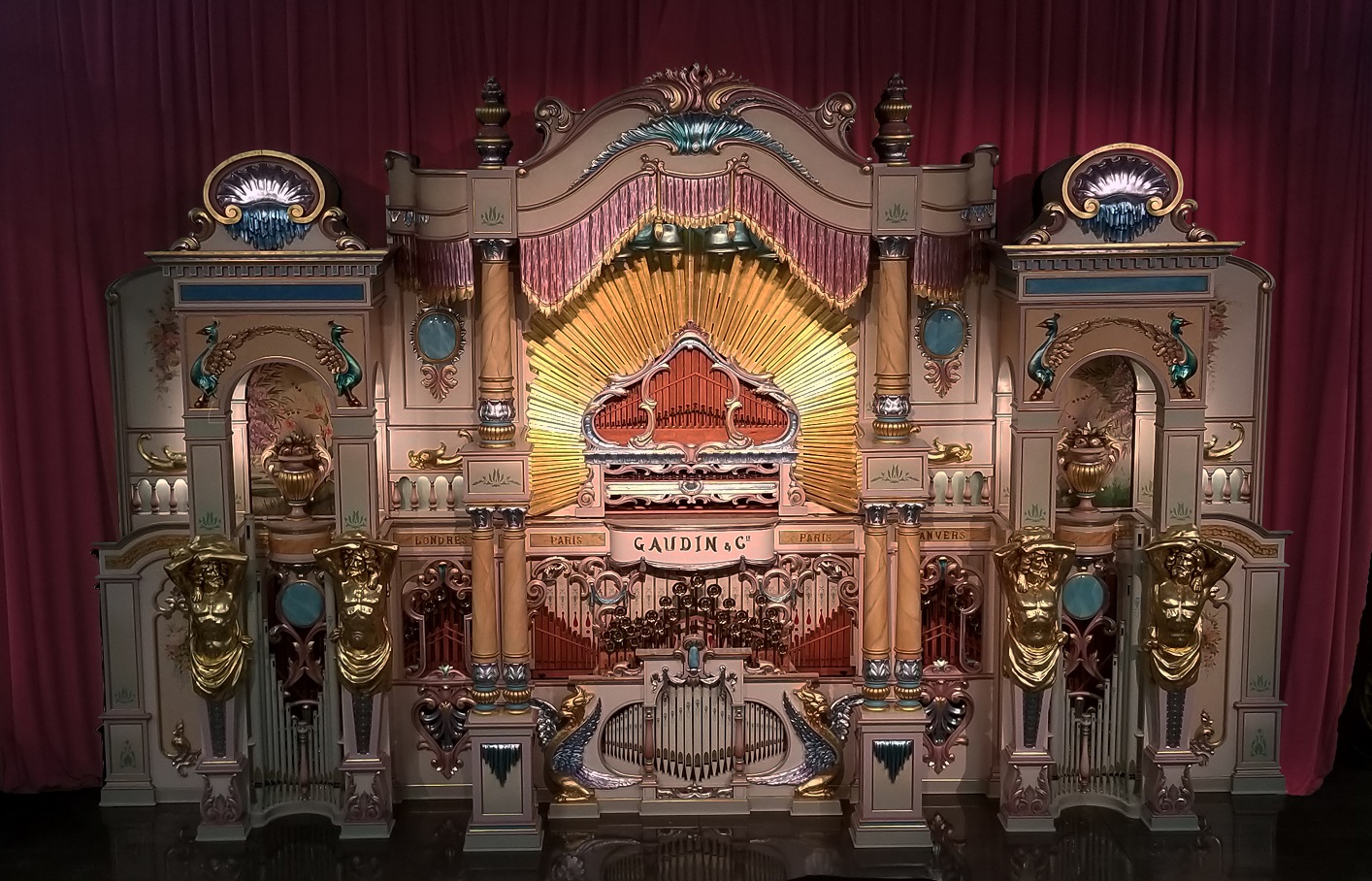 Stahls Gaudin Dance Organ